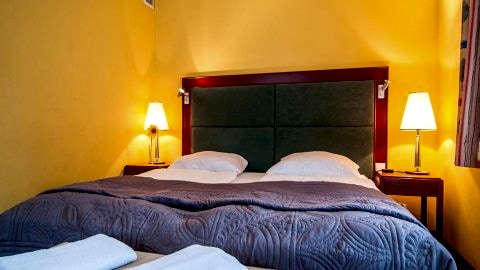 Pensjonat Etna. Komfortowe pokoje, restauracja z lokalną kuchnią, sauna fińska