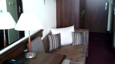 Rozkładana sofa 1os.