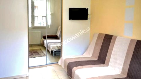 mały pokój 2 pokojowy apartament