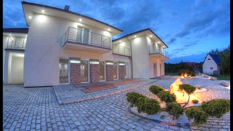 APARTAMENTY i POKOJE