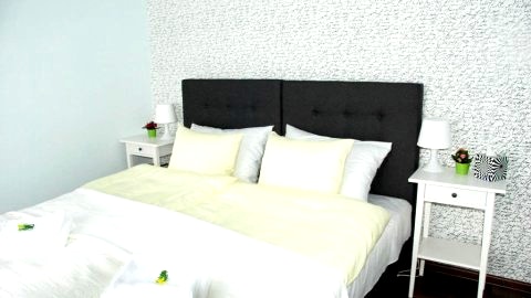 7th Room Guest House