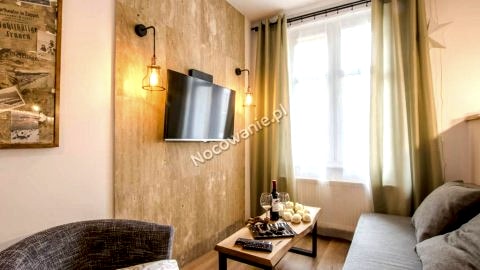 TRAWERTYNOWY salon