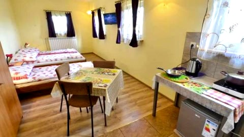 Hostel Telto | Kwatery, pokoje z możliwością wyżywienia
