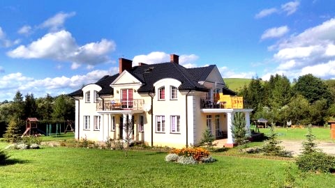 Willa Kamieniec. Komfortowe pokoje i domki w Bieszczadach