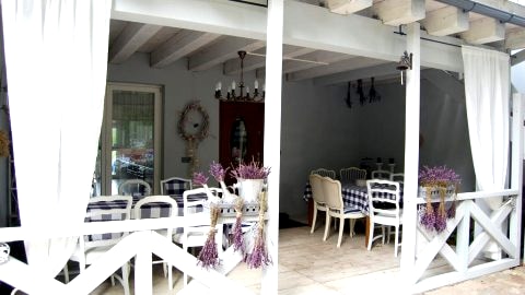 Taras na parterze