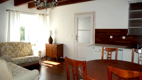 pokój dzienny w apartamencie