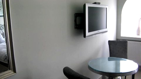 Regina Maris. Komfortowy apartament dla 1-2 osób 50 m od promenady, 150 od morza