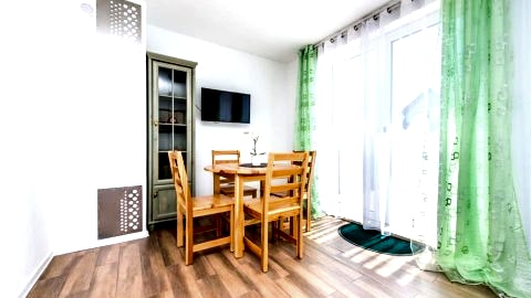 Jedyneczka nad morzem | Apartament, 10 min od plaży