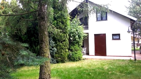Sezon-2026--Samodzielny dom z ogrodzoną działką nad jeziorem Szczytnowskim