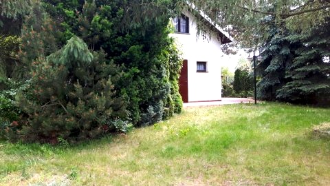 Sezon-2026--Samodzielny dom z ogrodzoną działką nad jeziorem Szczytnowskim