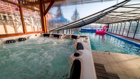 Apartamenty ABC MIKOŁAJKI | basen, jacuzzi |15 min spacerem do centrum Mikołajek