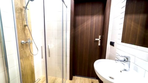 Willa Kormoran - Pokoje Apartamenty i Spływy Kajakowe - Komfort i spokój 