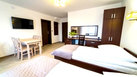 Willa Kormoran - Pokoje Apartamenty i Spływy Kajakowe - Komfort i spokój 