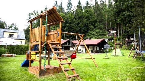 Willa Wisełka - komfortowe pokoje z wyżywieniem | blisko lasu