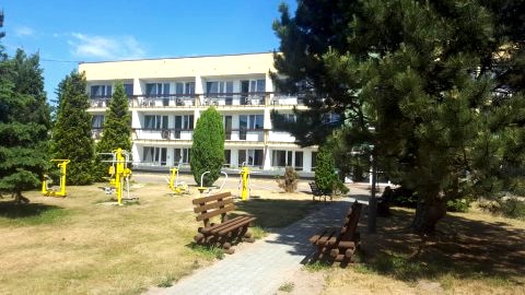 Nowy Jantar. Komfortowe pokoje z wyżywieniem, basenem, atrakcjami