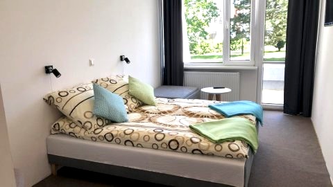 Nowy Jantar. Komfortowe pokoje z wyżywieniem, basenem, atrakcjami