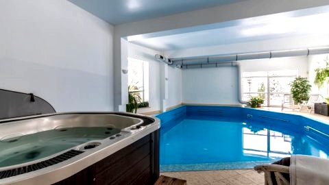 Basen i jacuzzi