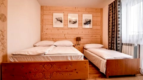 Apartament w góralskim stylu z balkonem i widokiem na góry