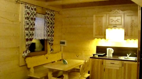 Alina - Pokoje i domek góralski | Altana, grill, boiska do gry, widok na Tatry