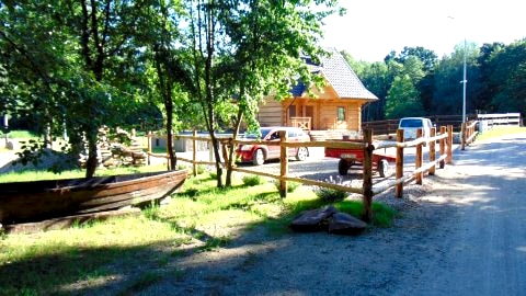 Dom na Mazurach Królewski Róg. Całoroczny, nad jeziorem Dargin. 8 - osób 