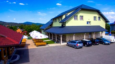 Ośrodek Wypoczynkowo-Szkoleniowy "Cubus-Beskidy"