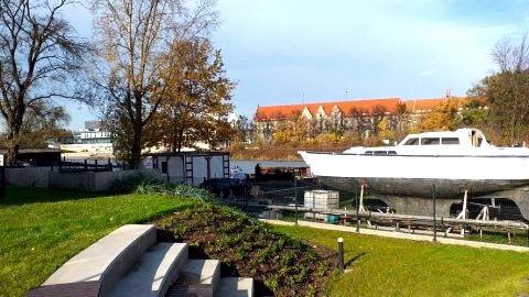 ODRA HARBOR WROCŁAW. Apartament z parkingiem nad Odrą. Blisko centrum.
