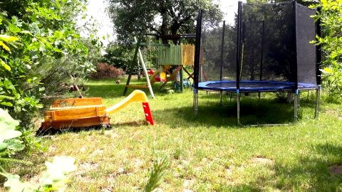 "Dworska Zagroda" agro-gospodastwo koło Szczecina z basenami i eko-żywnością.