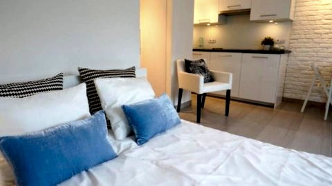 Apartament Pańska. WiFi, klimatyzacja. 250 metrów do Pałacu Kultury