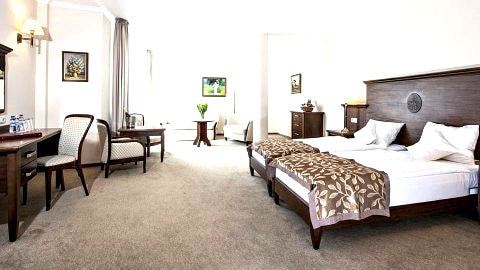Hotel Lubicz. Komfortowe pokoje i apartamenty Wellness & SPA
