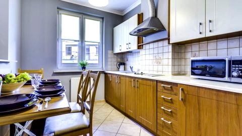 Apartamenty Online. Komfortowy wypoczynek 300m od pięknej, szerokiej plaży