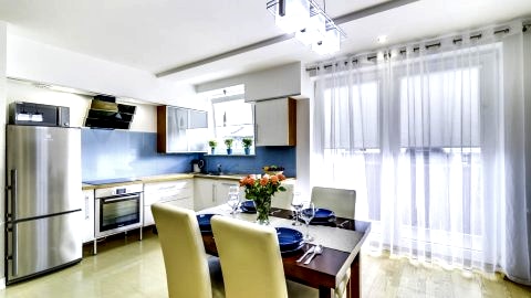 Apartamenty Online. Komfortowy wypoczynek 300m od pięknej, szerokiej plaży