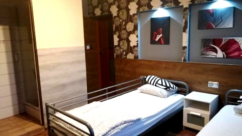 Eldom, noclegi, pokoje gościnne Daleka 12