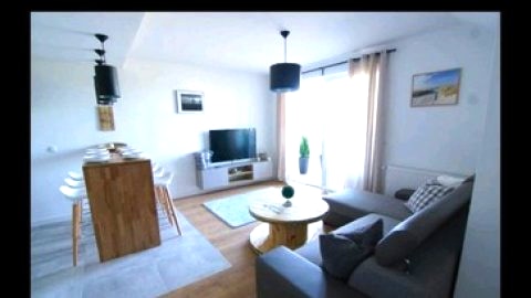 Apartament z dużym balkonem. 300 metrów do plaży 
