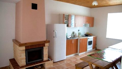 Dom Wczasowy Dogoda z własnym pomostem do jeziora, sprzęt wodny i do grillowania