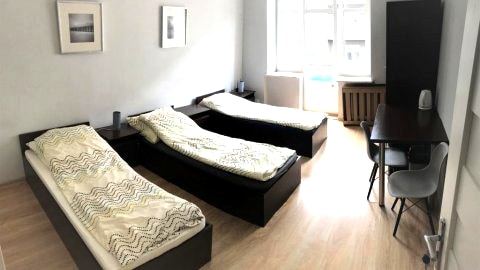 Pokój trzyosobowy z balkonem
