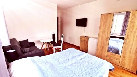 Pokój nr 11, 2+2 osoby z łazienką i balkonem 