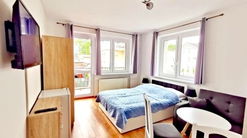 Pokój nr 11, 2+2 osoby z łazienką i balkonem 