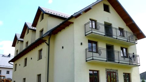 Ośrodek wypoczynkowy Harnaś. Pokoje 2,3,4 i 6 - osobowe.