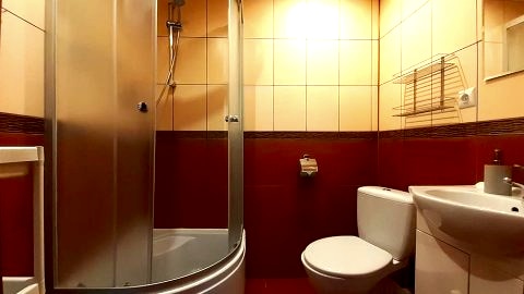 Łazienka w pokoju 5os