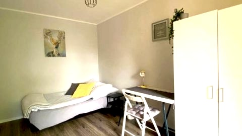 Spacious room