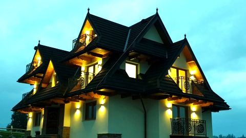Willa Pasieka. Duże apartamenty 4-6 osobowe z widokowymi balkonami