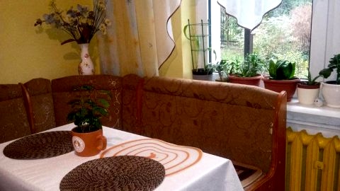 Swietna lokalizacja. Do morza tylko ok 300 m a do centrum nieco dalej. Zapraszam