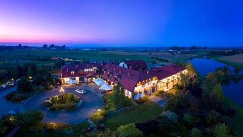 Dwór Bogucin Hotel & Restauracja 