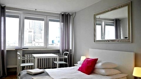 ul. Bagno 5 : widok na Pałac Kultury . 
