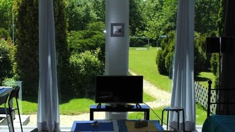 Apartamenty pod Wrocławiem z polem do minigolfa, idealne dla rodzin