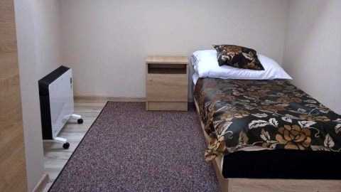 Gajówka. Domek całoroczny u podnóża Gór Stołowych. Z dala od zgiełku