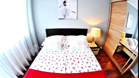 Apartament JARZĘBINA z balkonem. Pełen komfort dla 4 osób. 250 metrów  od morza 