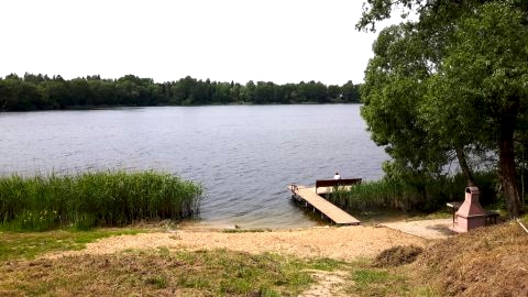Sezon-2026--Samodzielny dom z ogrodzoną działką nad jeziorem Szczytnowskim