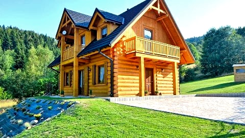 Miodowa Chata | Drewniany dom z widokiem na góry z dala od zgiełku