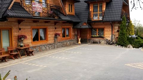 Pokoje w góralskim domu MKameralna atmosferara, góralski styl, spokojna okolica.